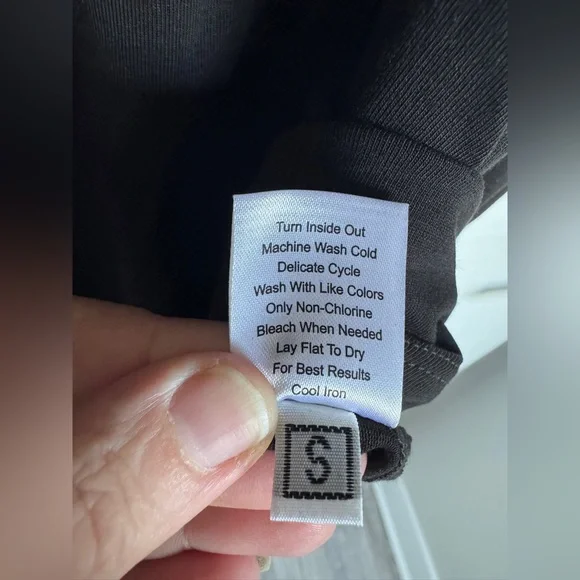 NWT! | UNIVERSAL STANDARD Iconic Geneva V-Neck Short Sleeve Dress Black S/14-16 - Picture 8 of 12